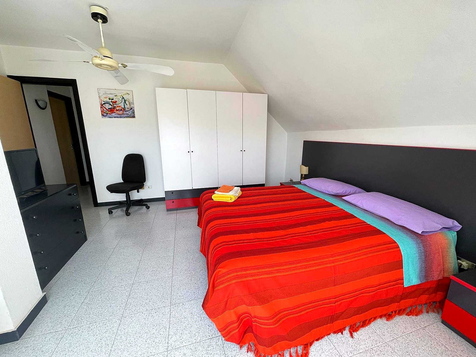 Camera vista colline – Armadio a quattro ante