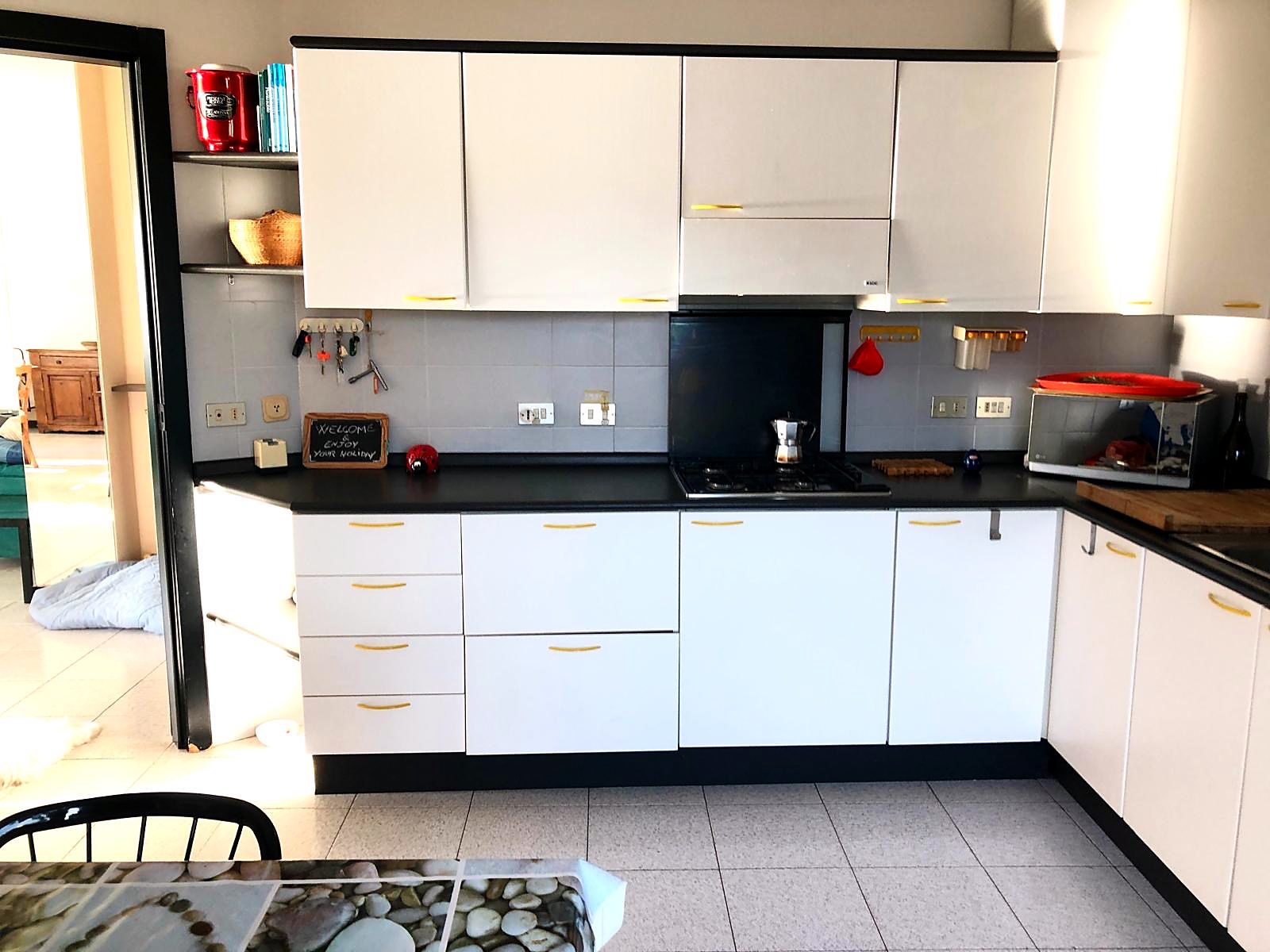 Cucina – Piano cottura e microonde