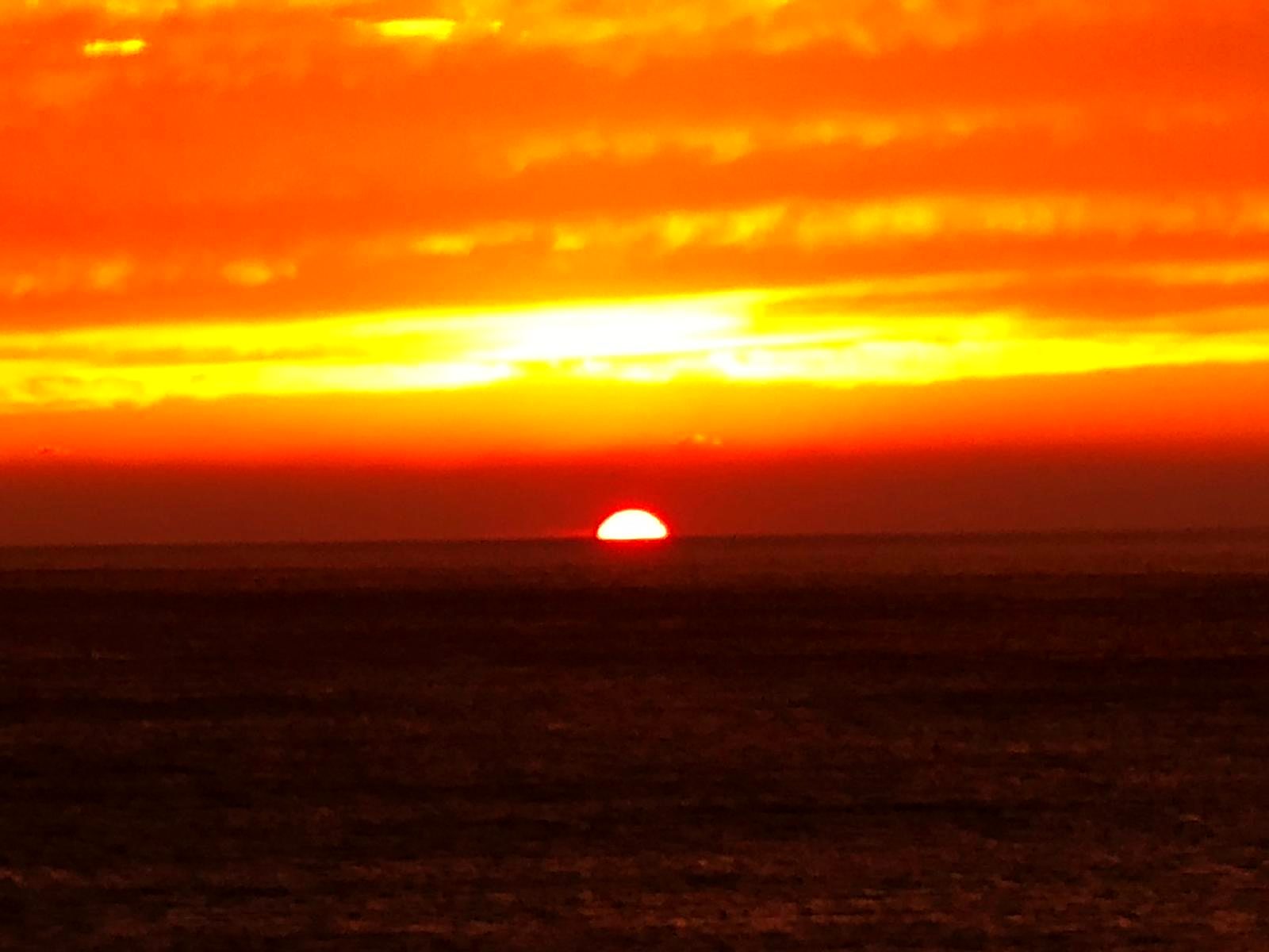 Terrazzo e vista – Il tramonto sul mare dall'attico